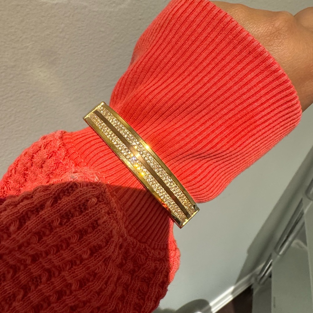 MICHAEL KORS Pave Gold Hinged Bracelet